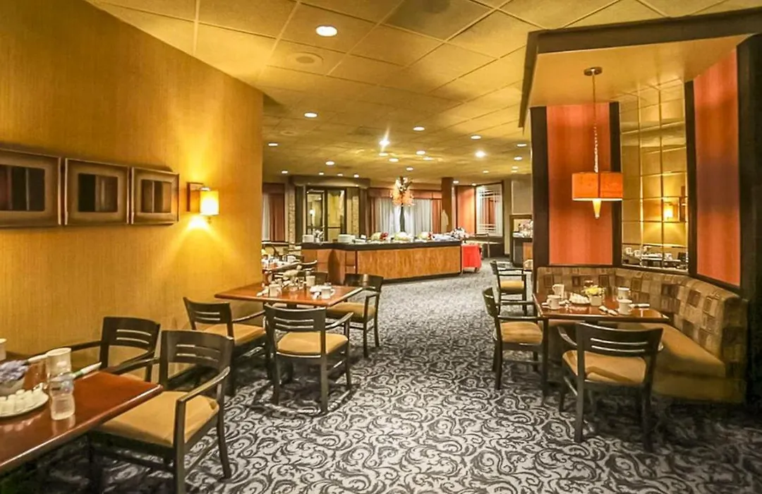 Magnuson Grand & Conference Center Somerset-Bridgewater-1